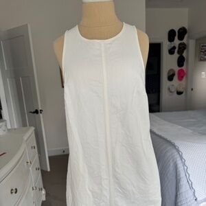 J Crew Vintage White Denim Mini Dress Size 2 Pockets Four Buttons on Back